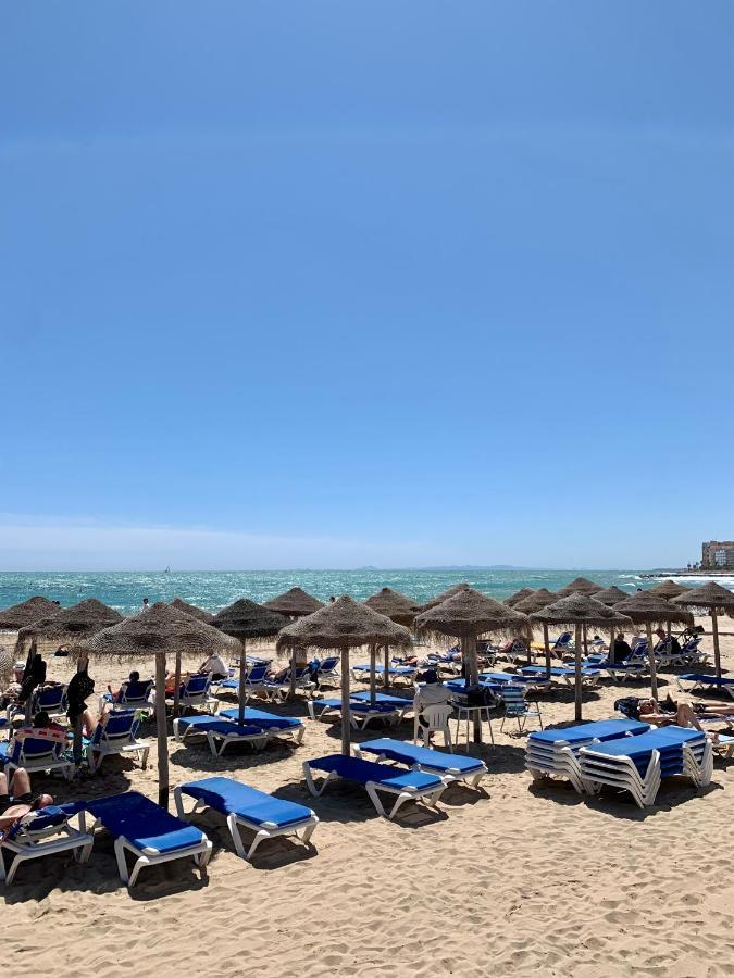 Sea View Apartment Torrevieja Bagian luar foto